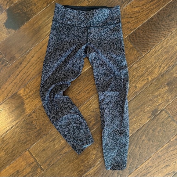 Lululemon Leggings - Picture 1 of 4